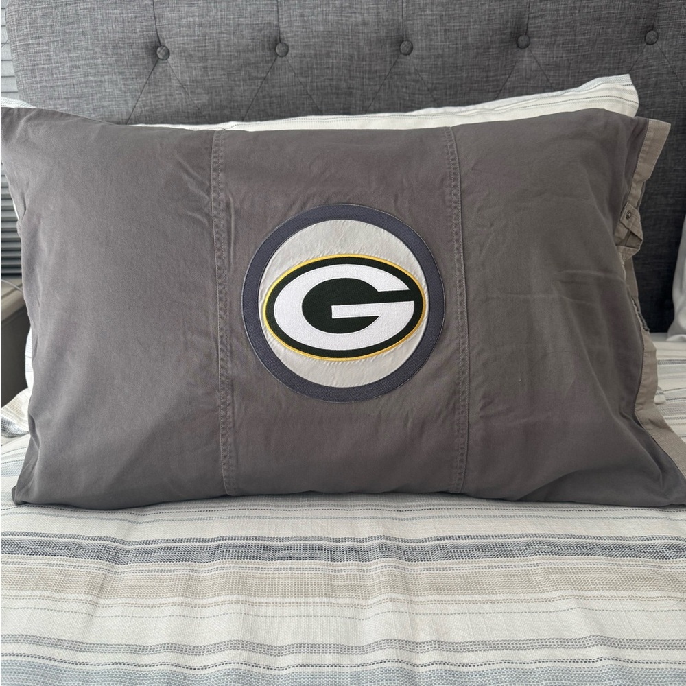 Pottery Barn Teen Green Bay Packers Pillow Sham Set of 2